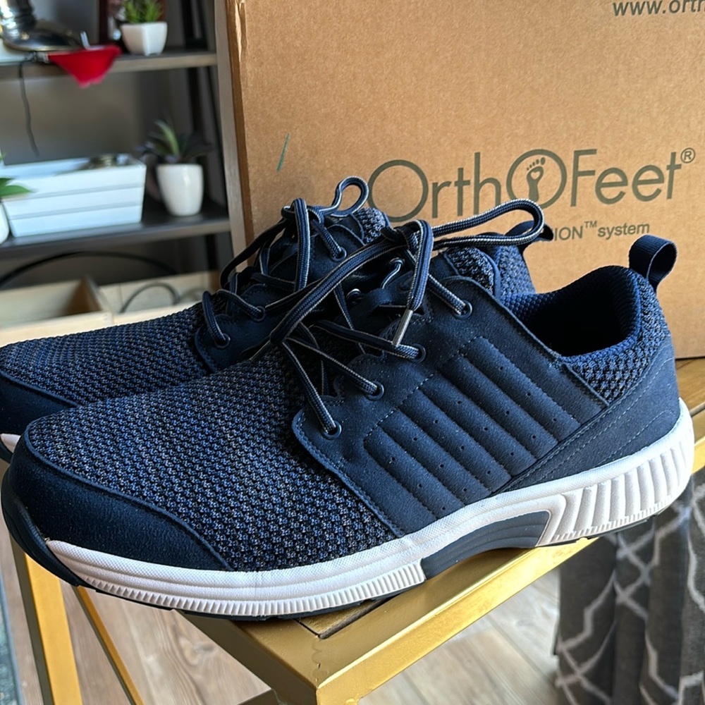 Tacoma by ORTHOFEET size 13 medium stretchable walking shoe NEW